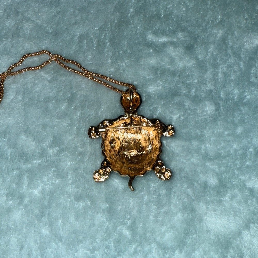 Betsey Johnson Multicolor Turtle Pendant with Gold Chain - Picture 5 of 9
